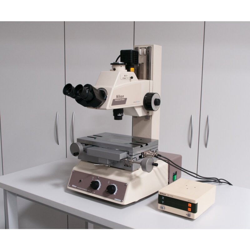 Nikon MM-40 measuring microscope & measuring table – good