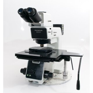 Olympus MX50 BF DF Auflichtmikroskop mit Ergotubus 10x Objektiv und Wafer-Tisch